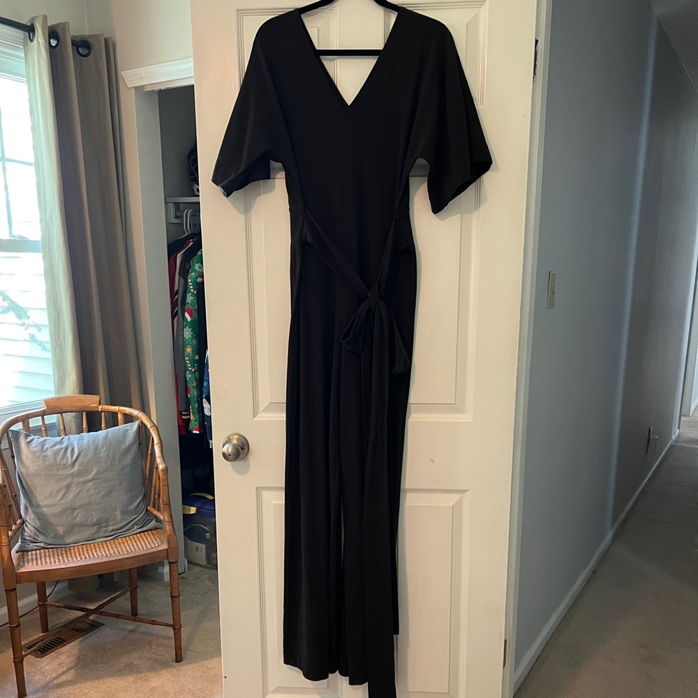 ABLE Wide Leg Rosario Jumpsuit - Deep v-neck - Wraparound tie belt